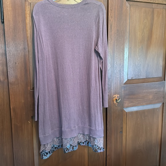 Logo knit tunic with lace detail on the hem - Picture 4 of 6